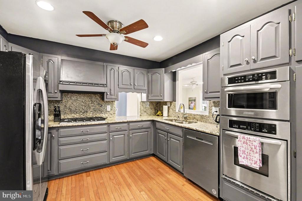 2201 CEDAR HILL DRIVE