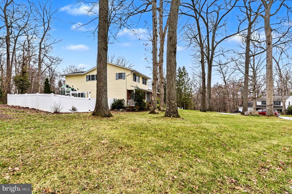 2201 CEDAR HILL DRIVE