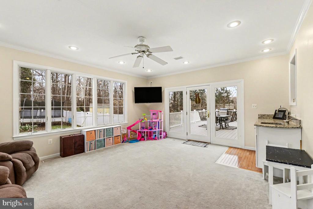 2201 CEDAR HILL DRIVE