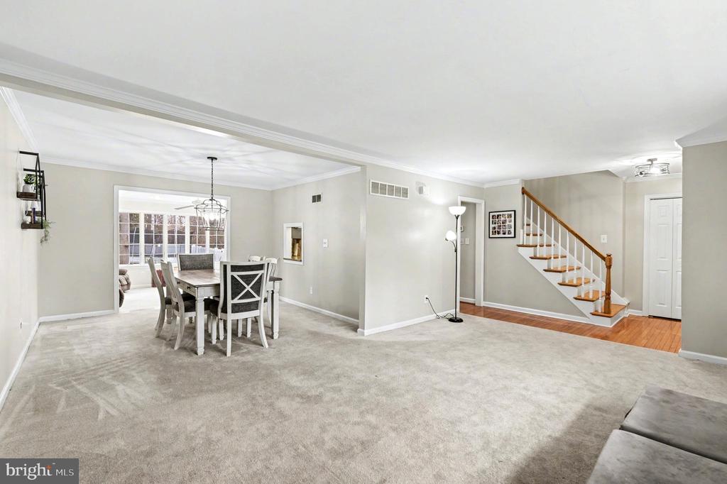 2201 CEDAR HILL DRIVE