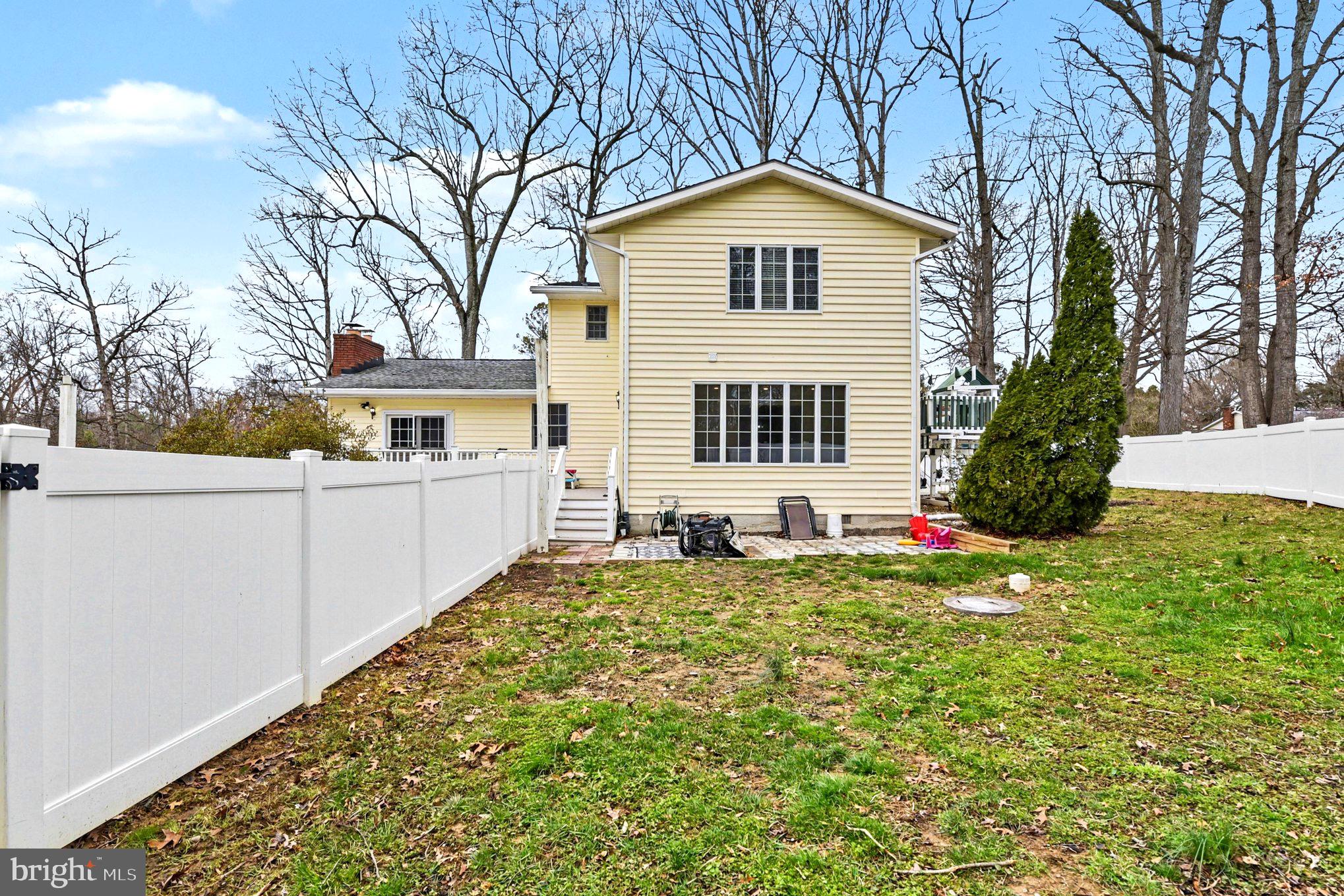 2201 CEDAR HILL DRIVE