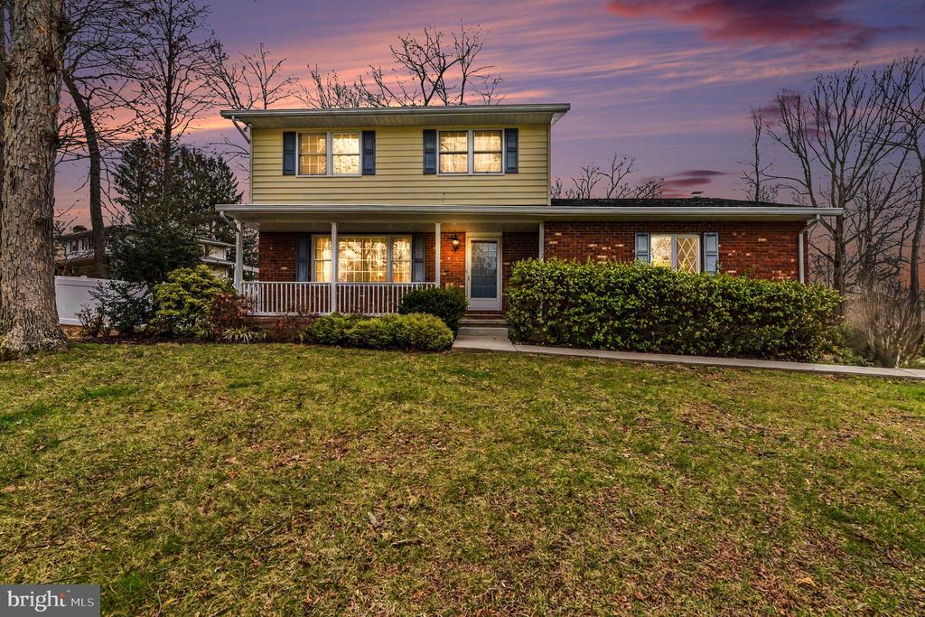 2201 CEDAR HILL DRIVE