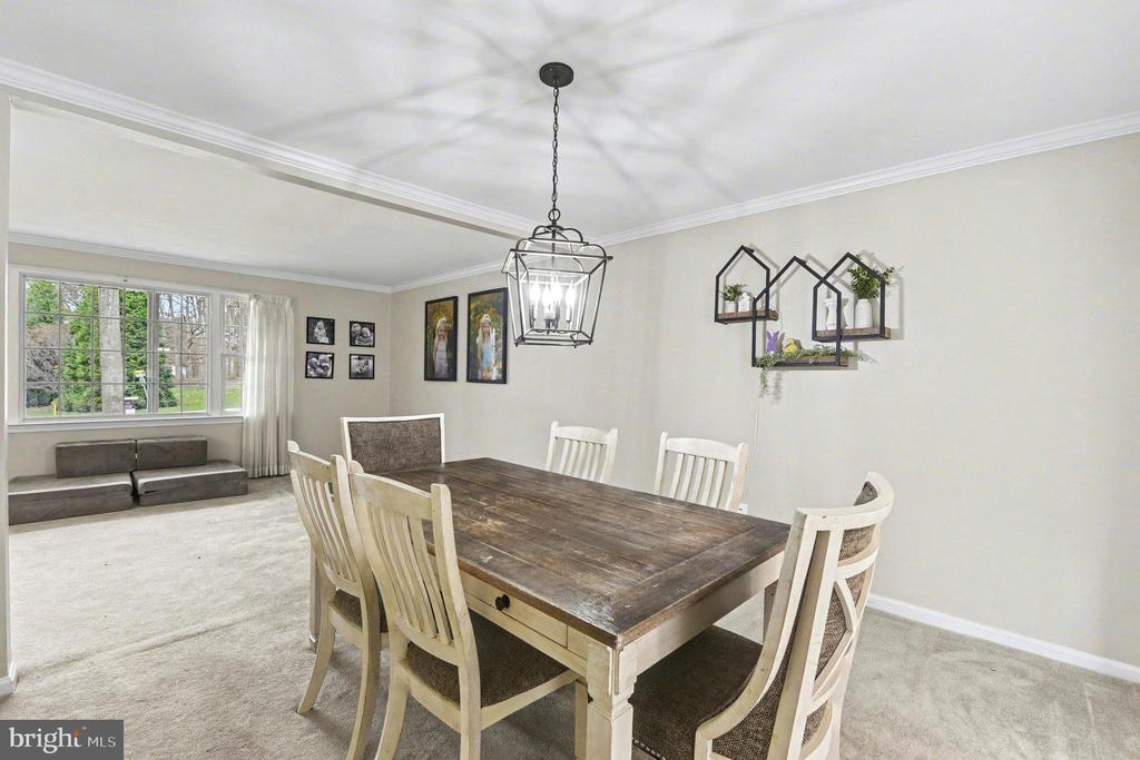 2201 CEDAR HILL DRIVE
