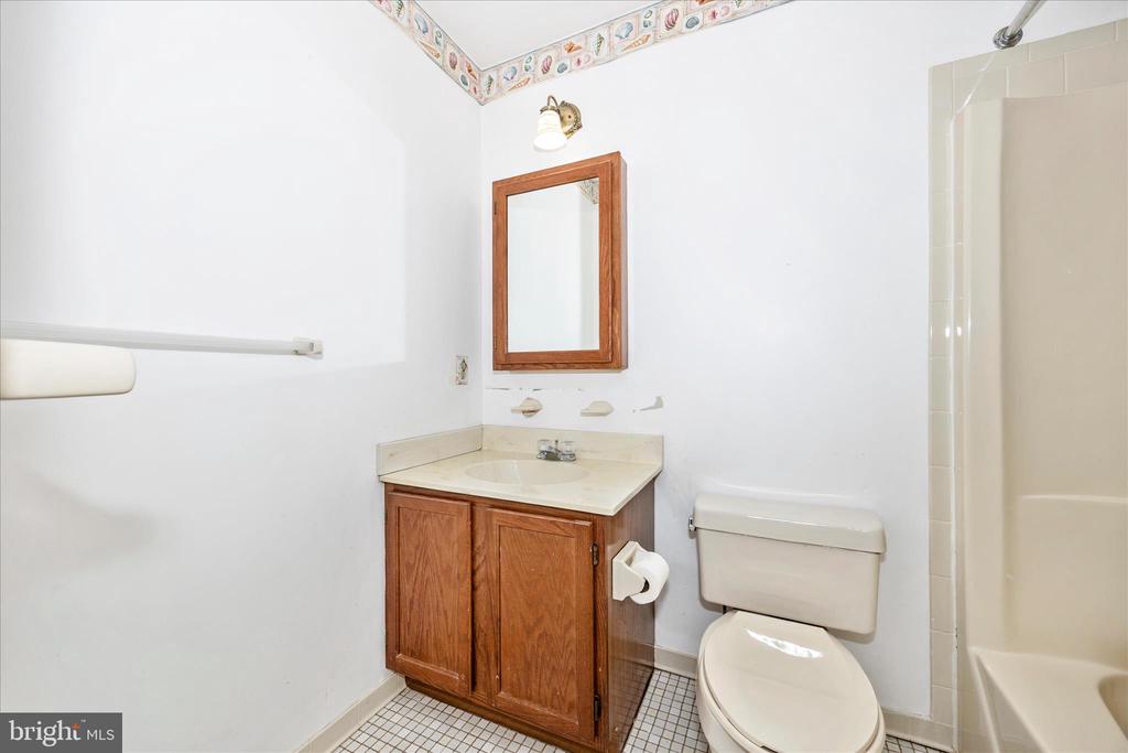 6617 CHRISTY ACRES COURT