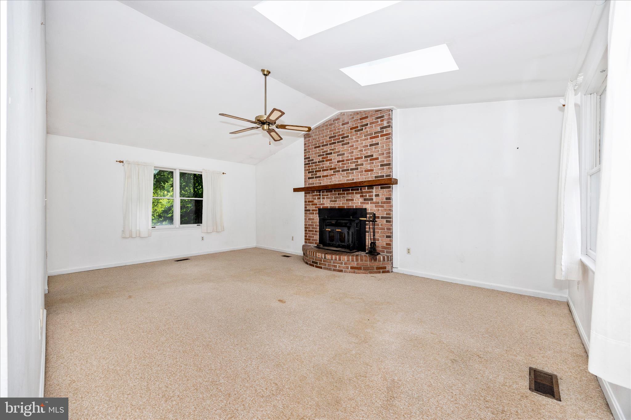 6617 CHRISTY ACRES COURT