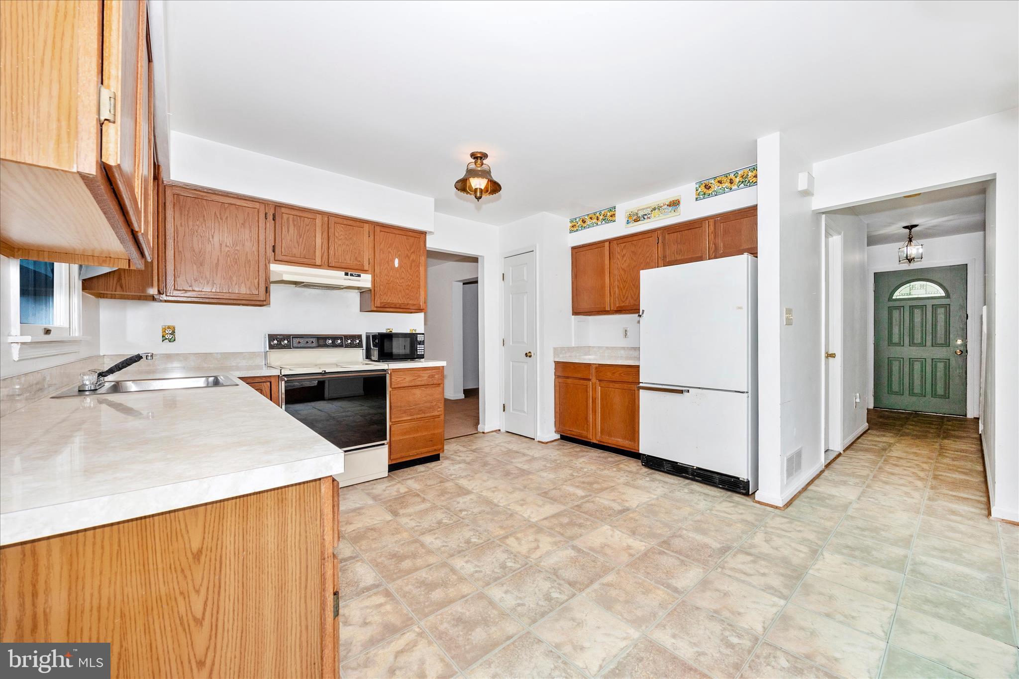 6617 CHRISTY ACRES COURT