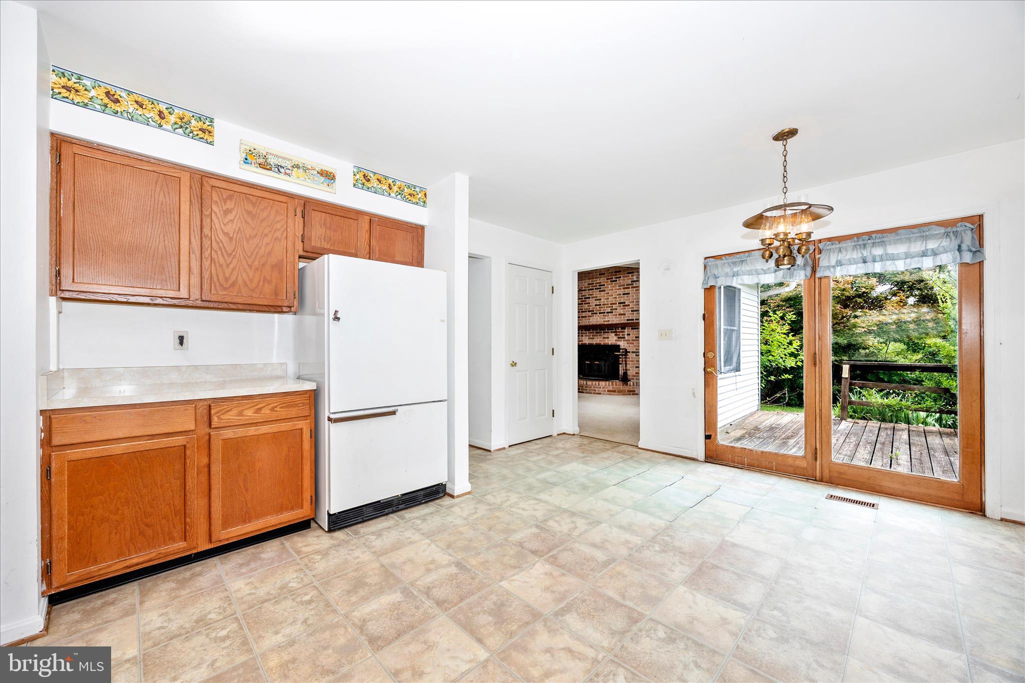 6617 CHRISTY ACRES COURT