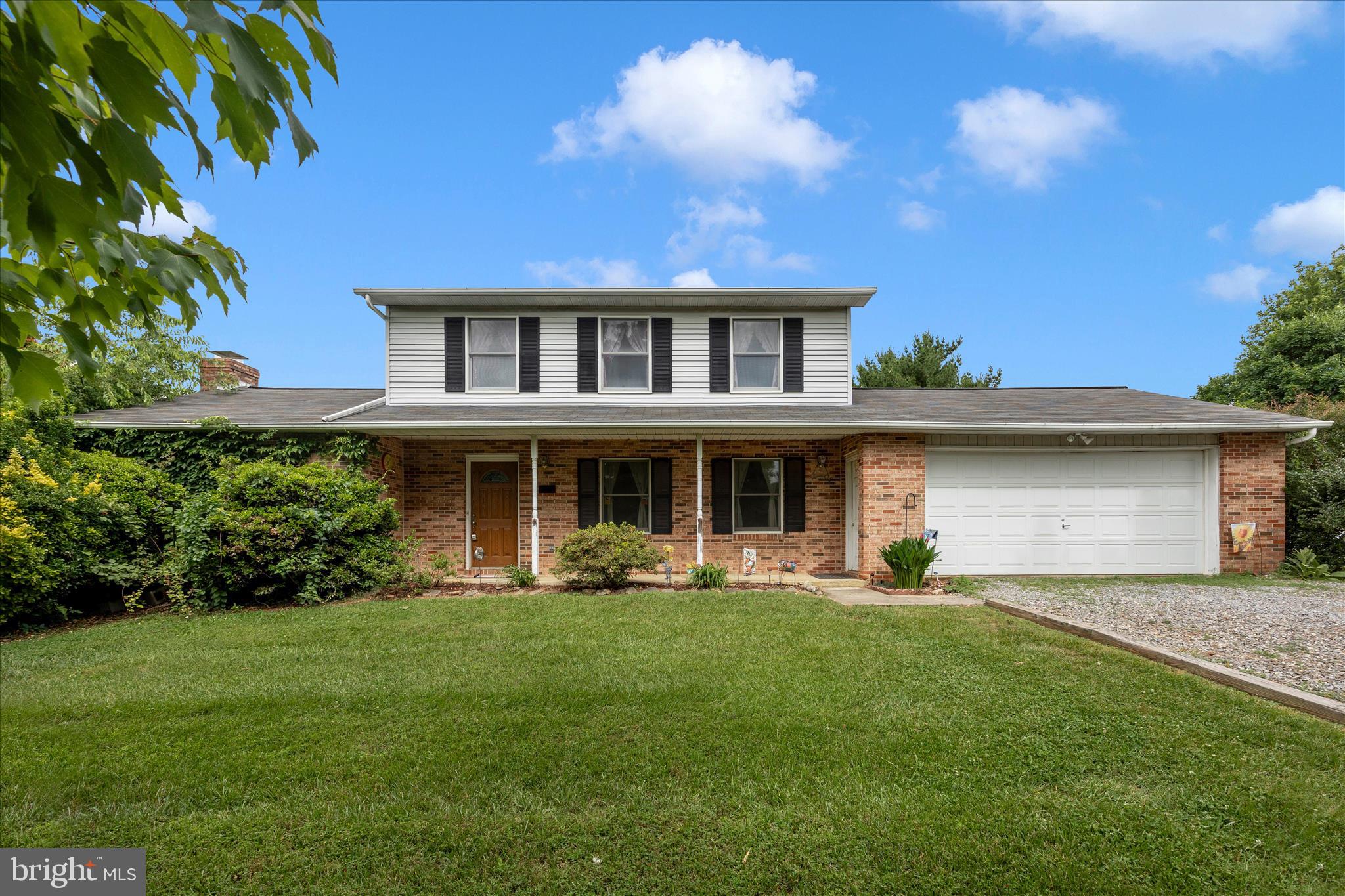 6617 CHRISTY ACRES COURT