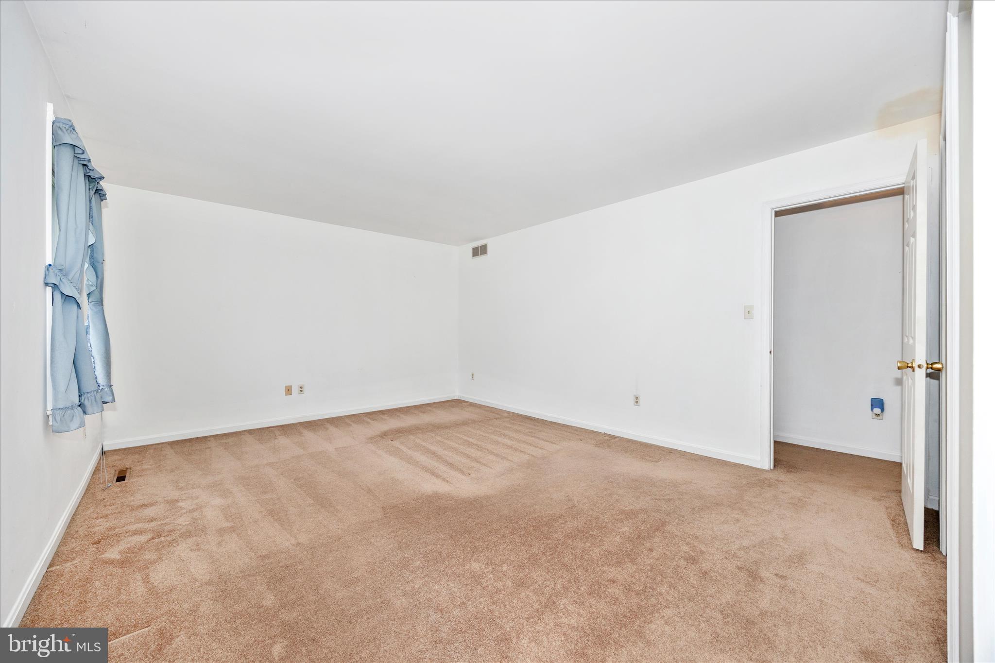 6617 CHRISTY ACRES COURT