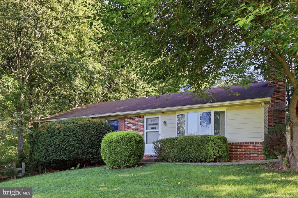 1812 W LIBERTY ROAD