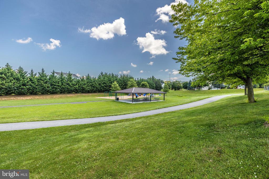 810 BRIDLEWREATH WAY