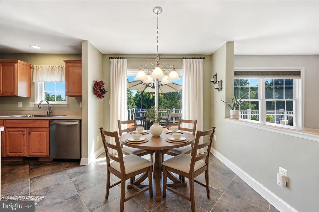 810 BRIDLEWREATH WAY