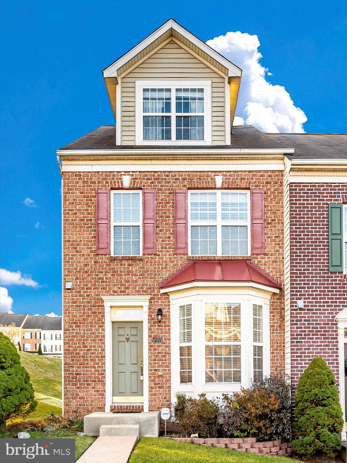 7211 Black Creek LANE