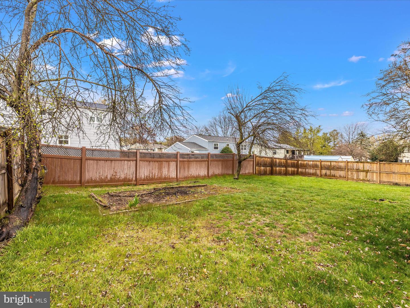 1804 RUSTIC HILL COURT