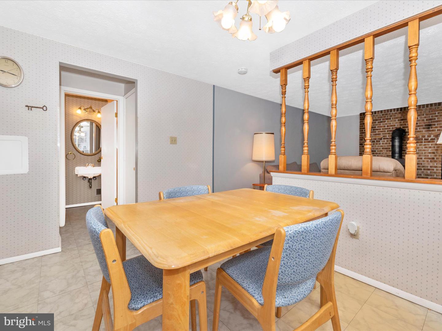 1804 RUSTIC HILL COURT