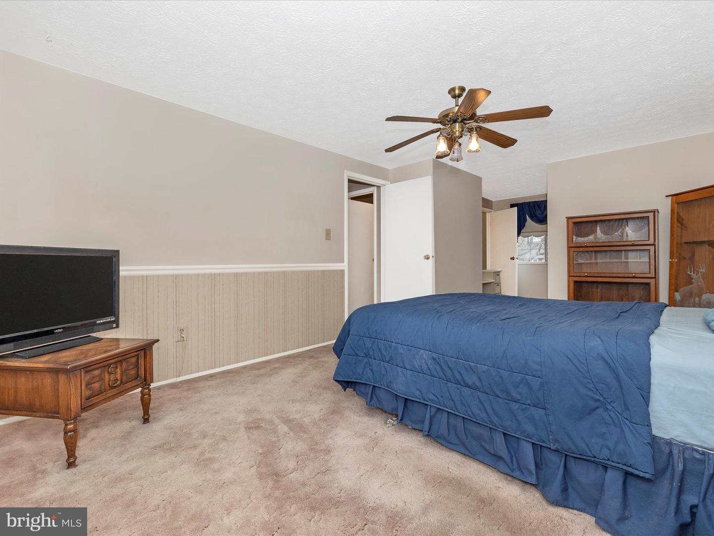 1804 RUSTIC HILL COURT