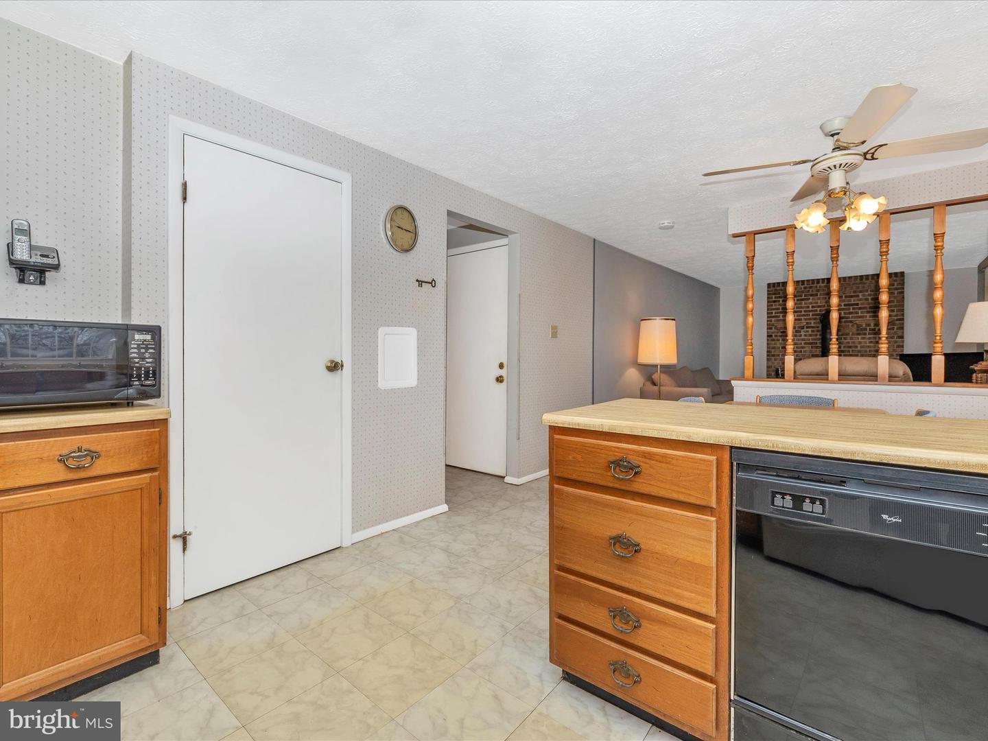 1804 RUSTIC HILL COURT