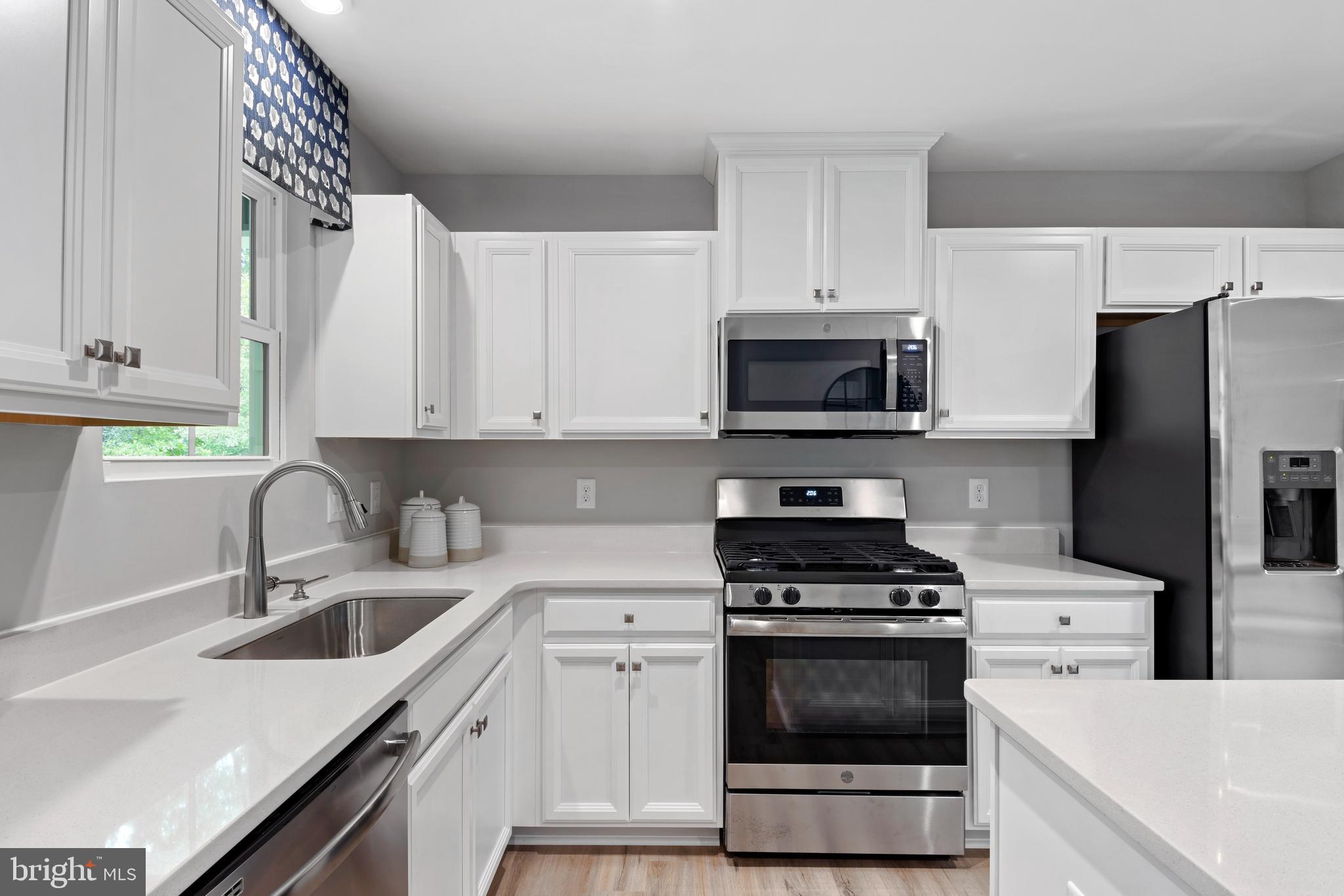 2500 Crown Point CIRCLE