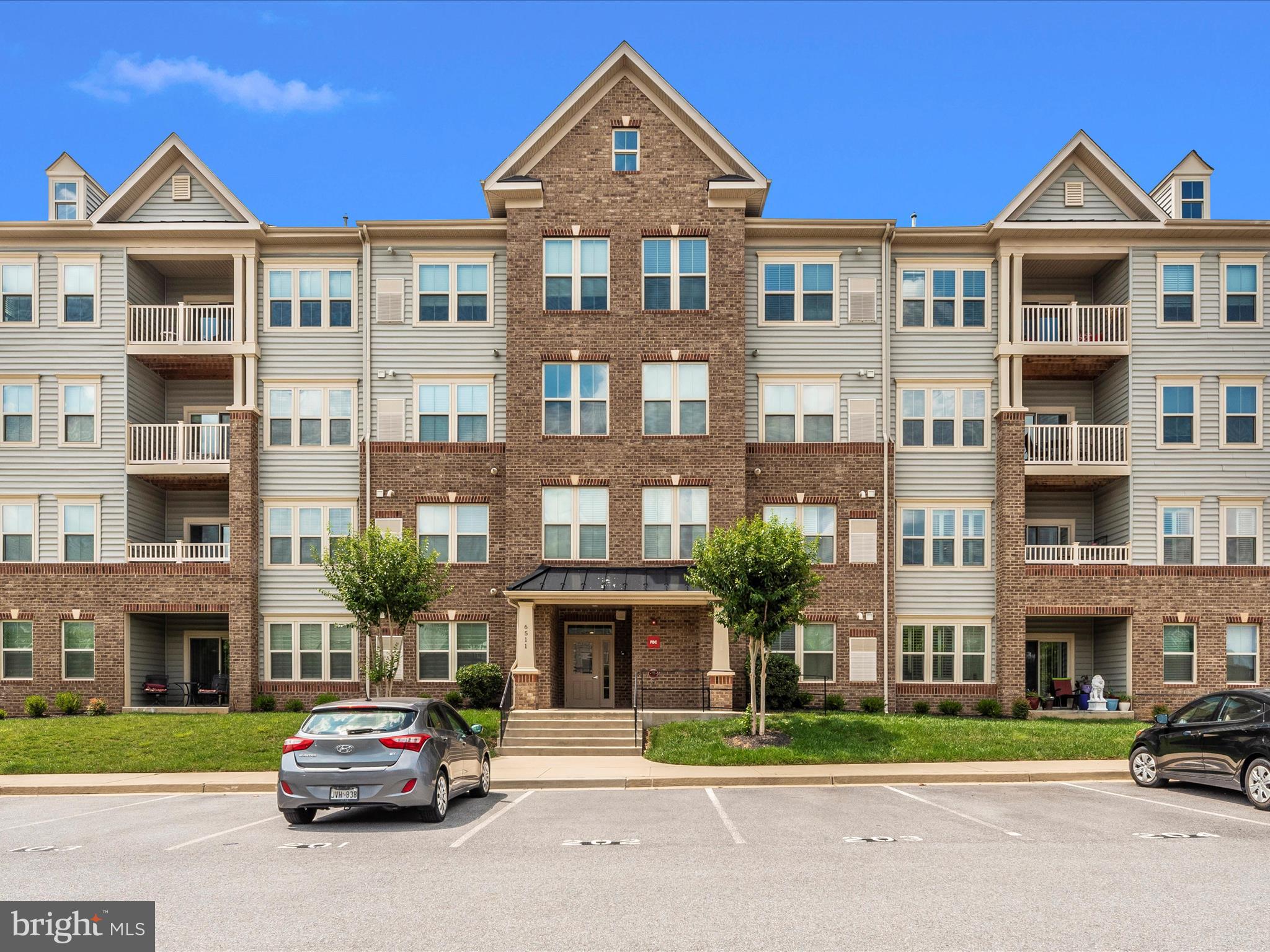 6511 WALCOTT LANE Unit: 203