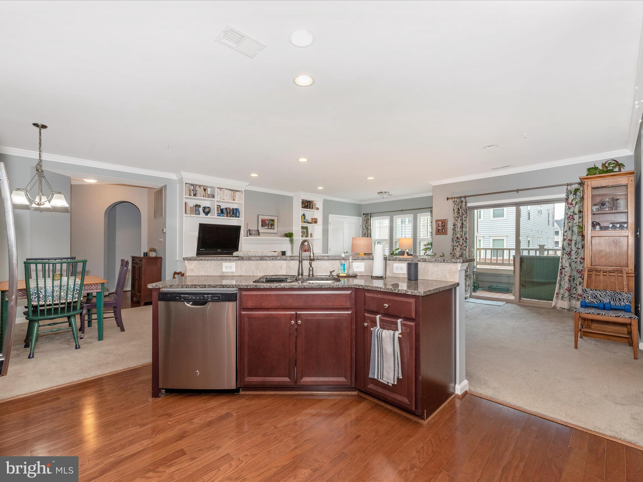 6511 WALCOTT LANE Unit: 203