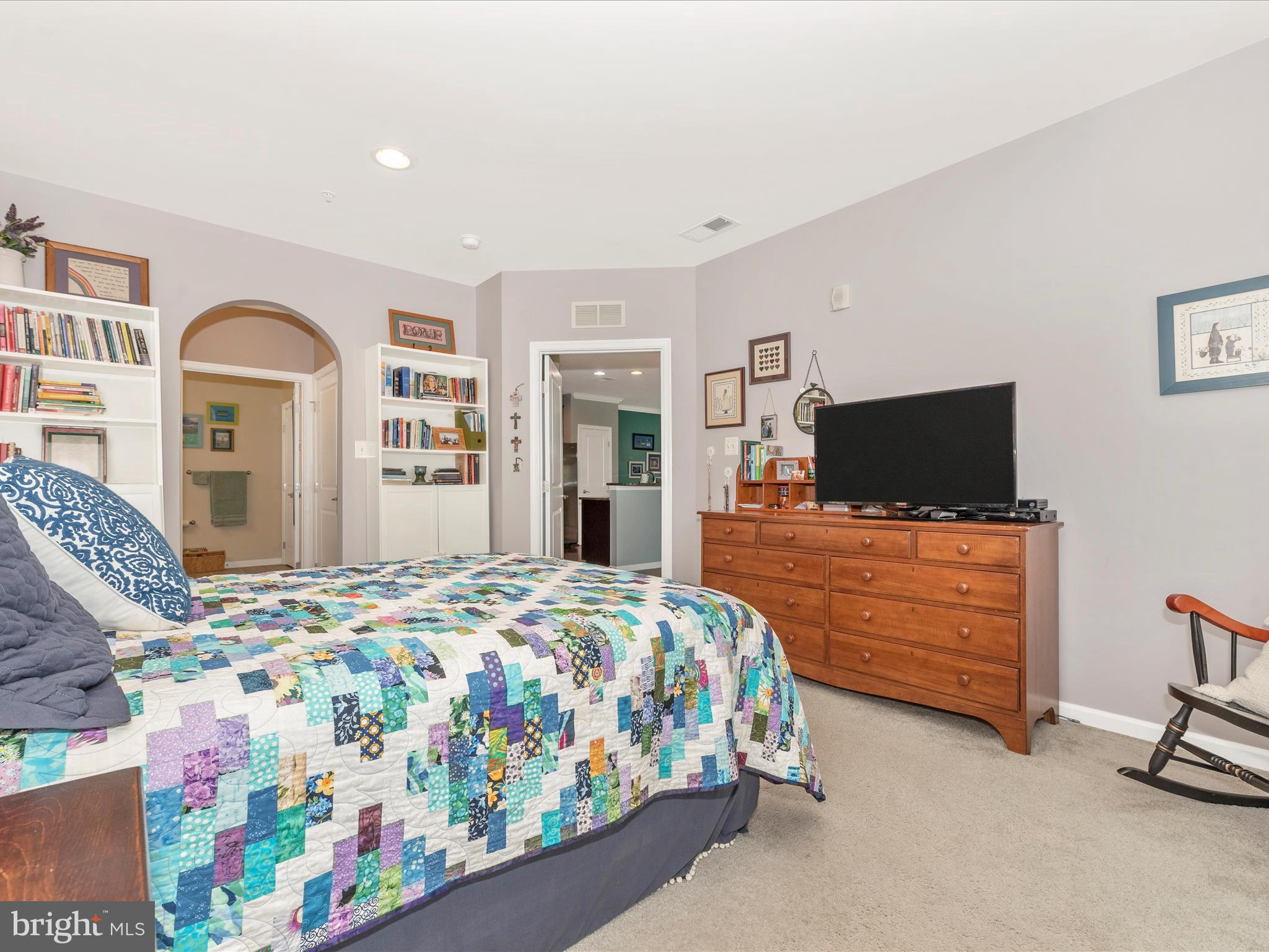 6511 WALCOTT LANE Unit: 203