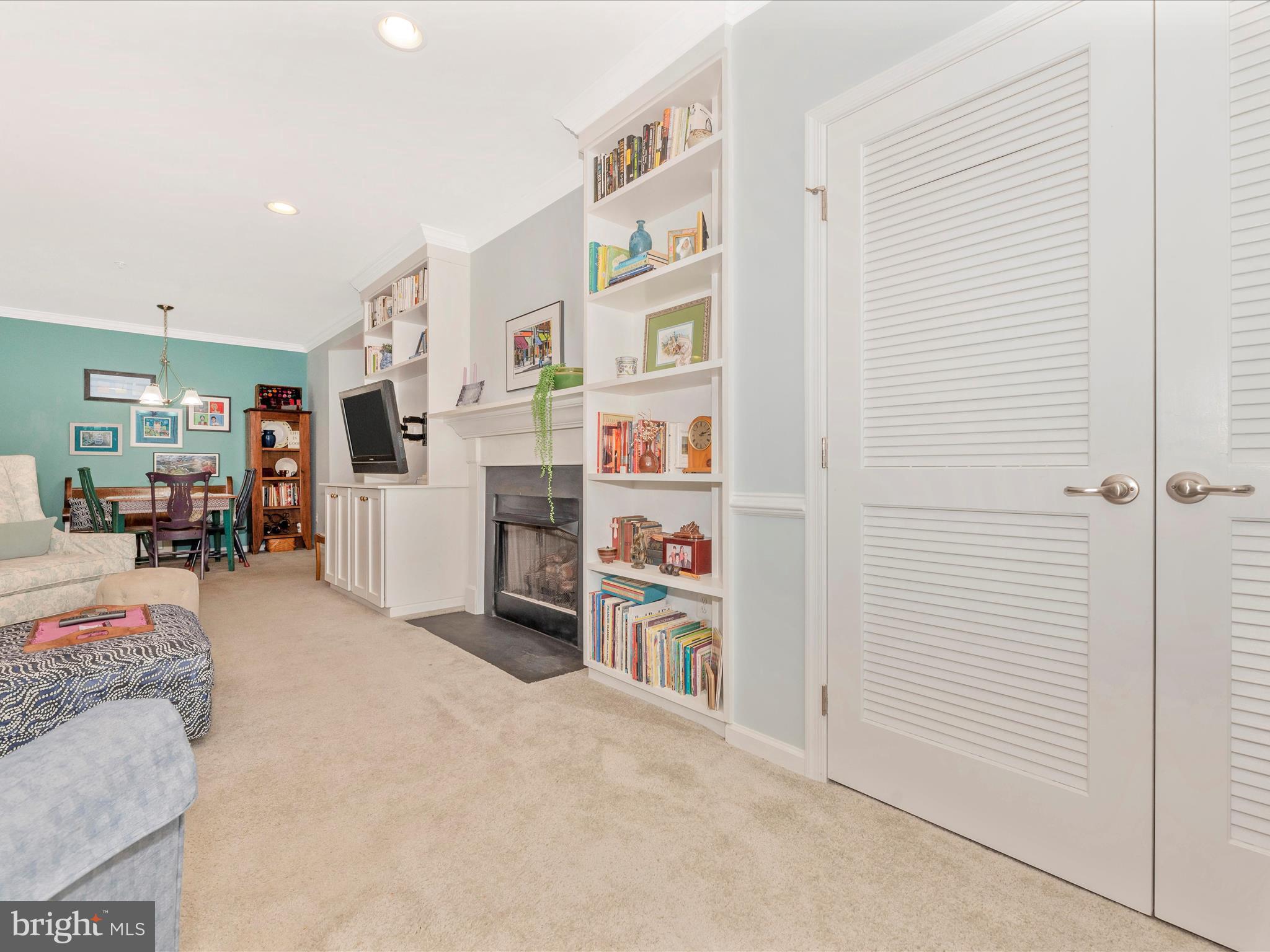 6511 WALCOTT LANE Unit: 203
