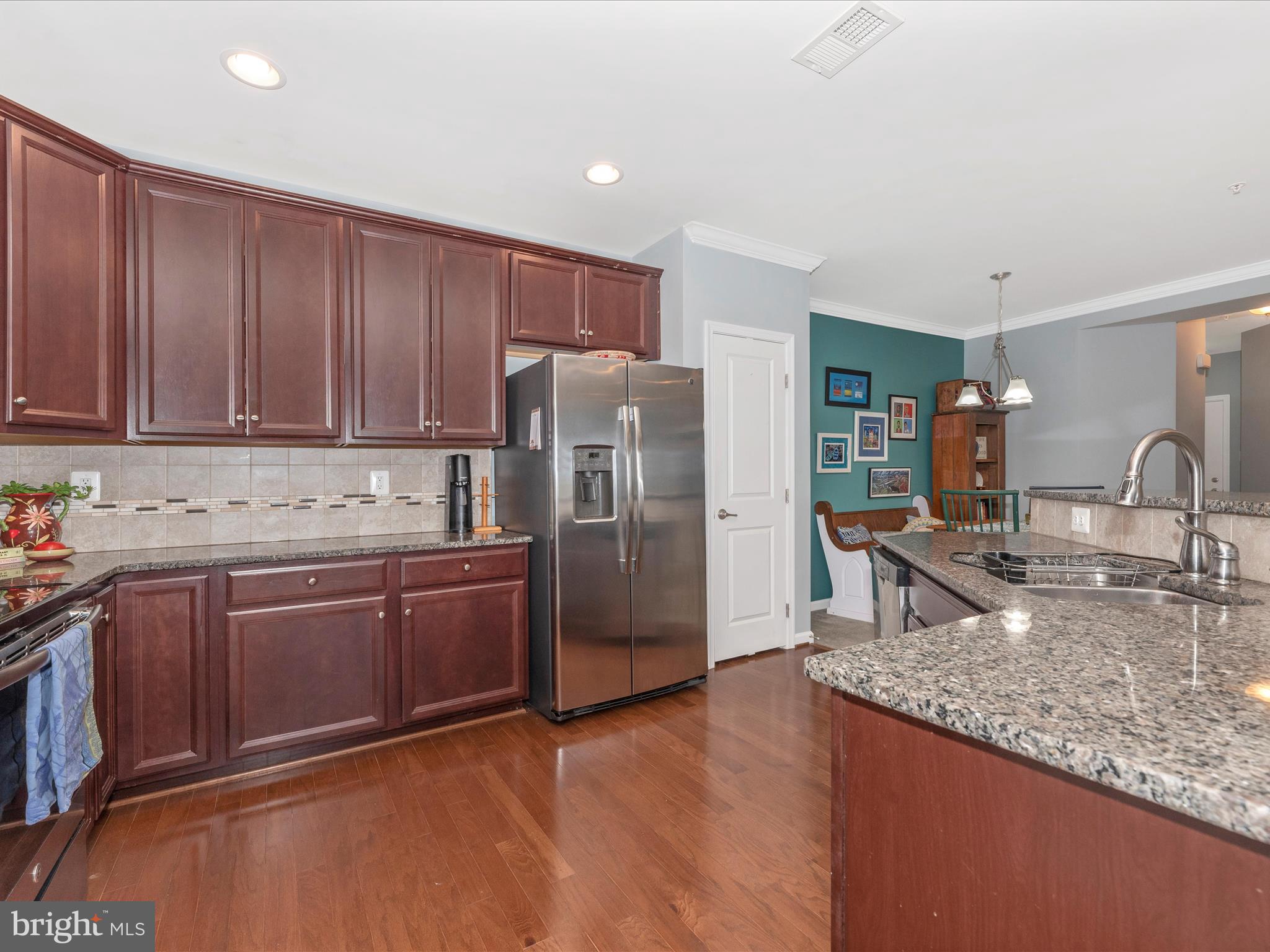 6511 WALCOTT LANE Unit: 203