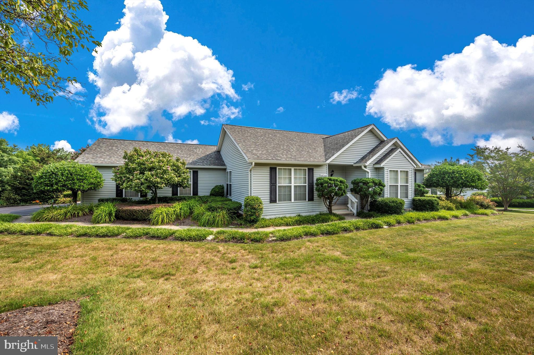 10244 ROYAL SAINT ANDREWS PLACE