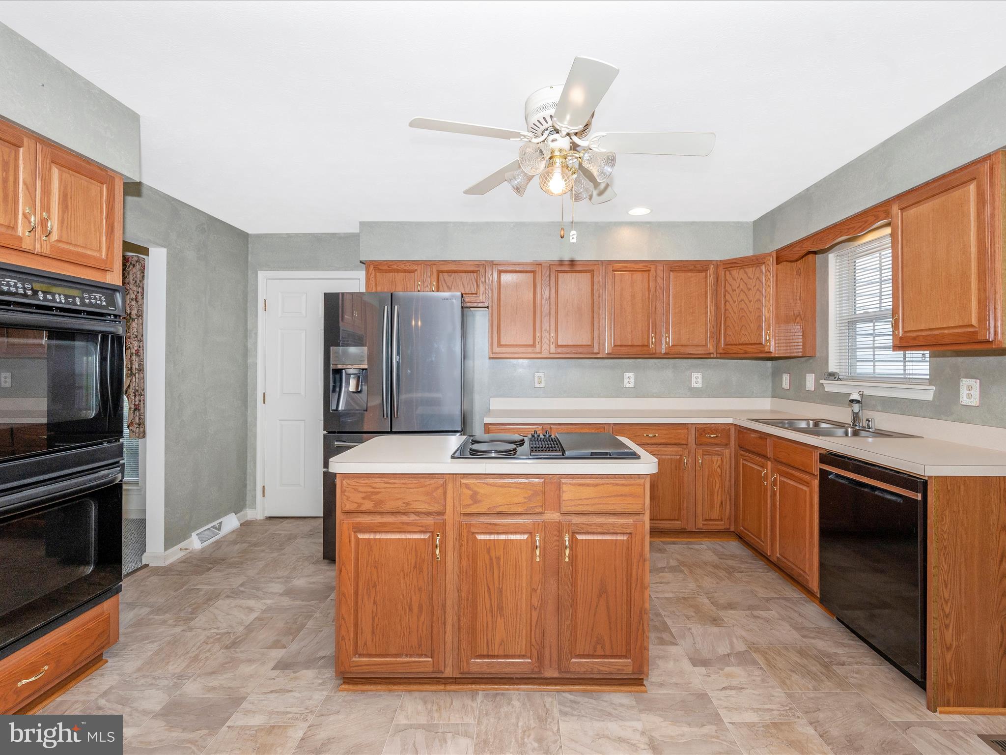 10244 ROYAL SAINT ANDREWS PLACE