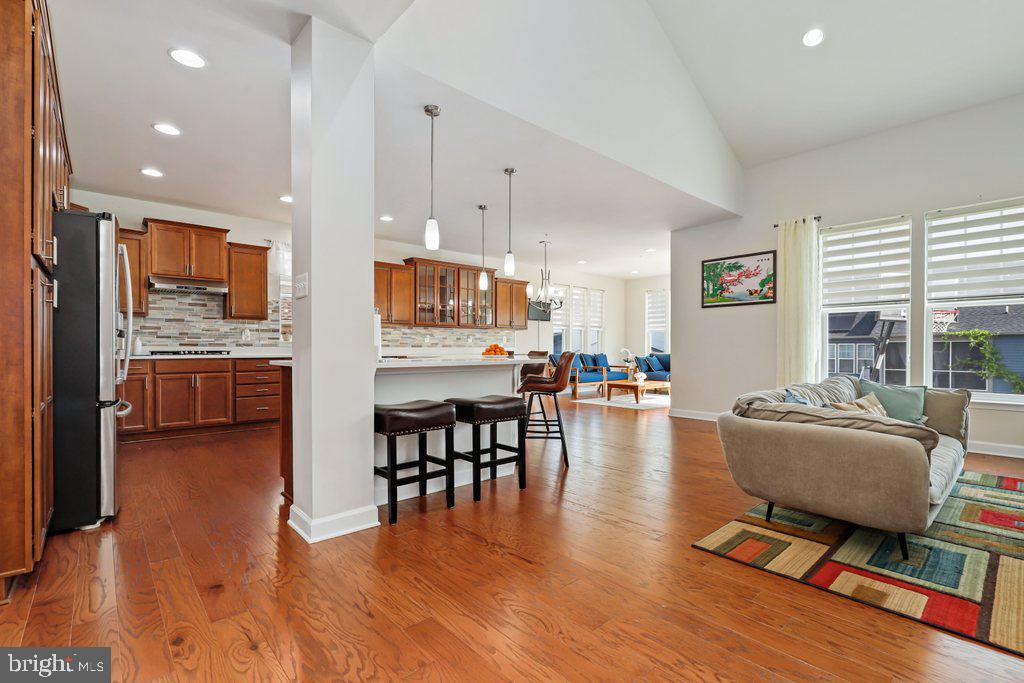 4485 Stovepipe Ln