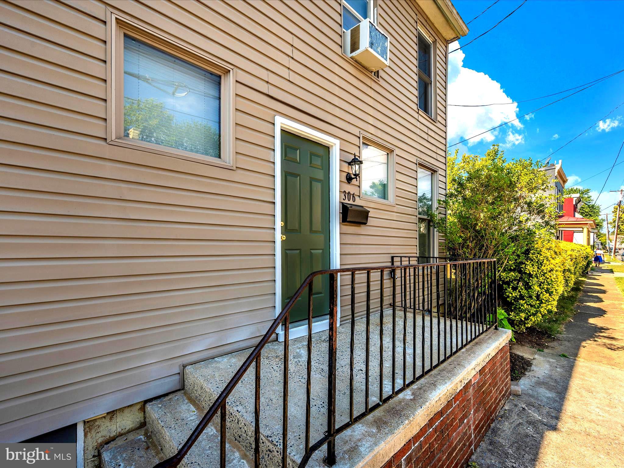 306 MADISON STREET