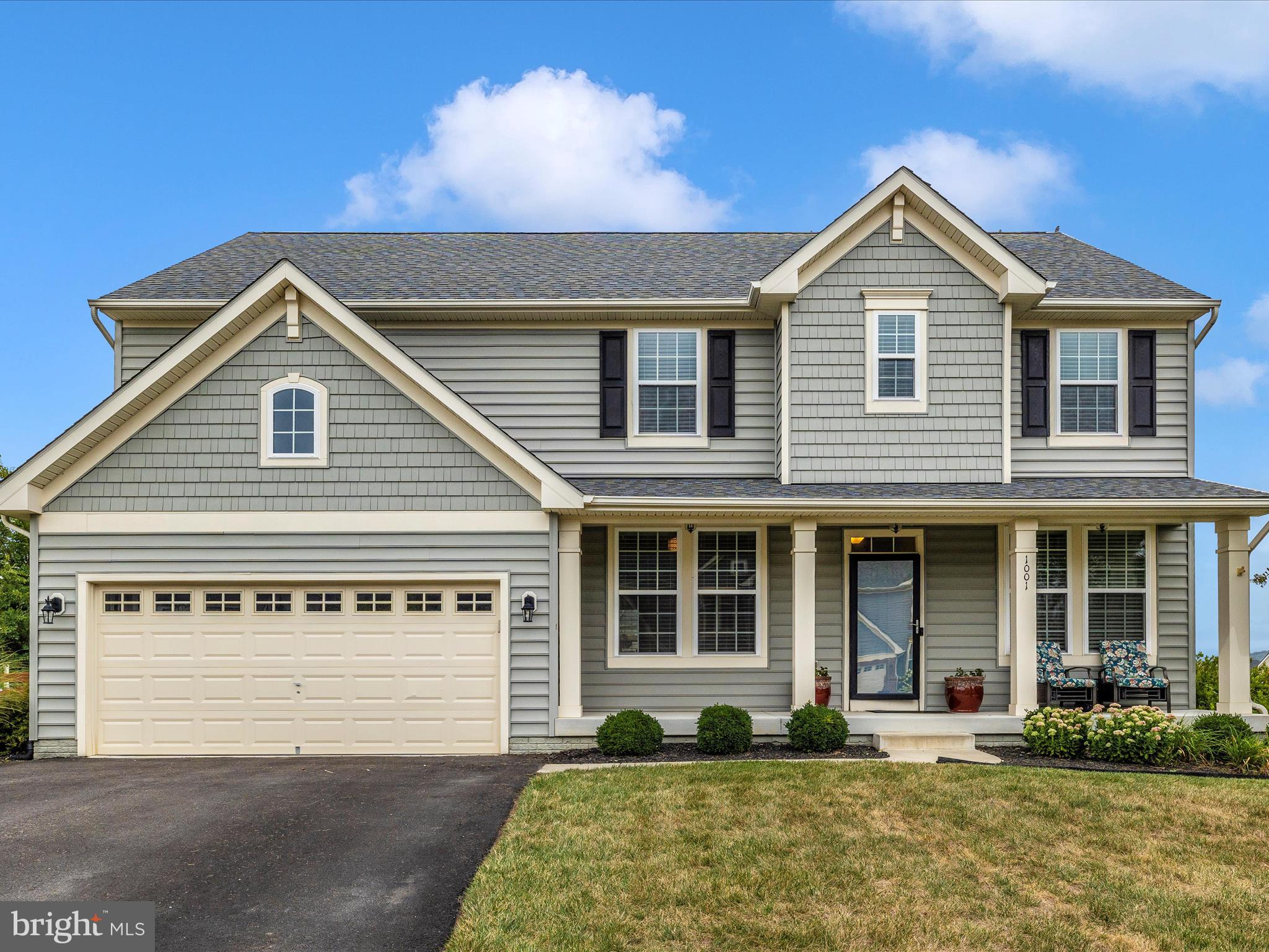 1001 BRIARFIELD COURT