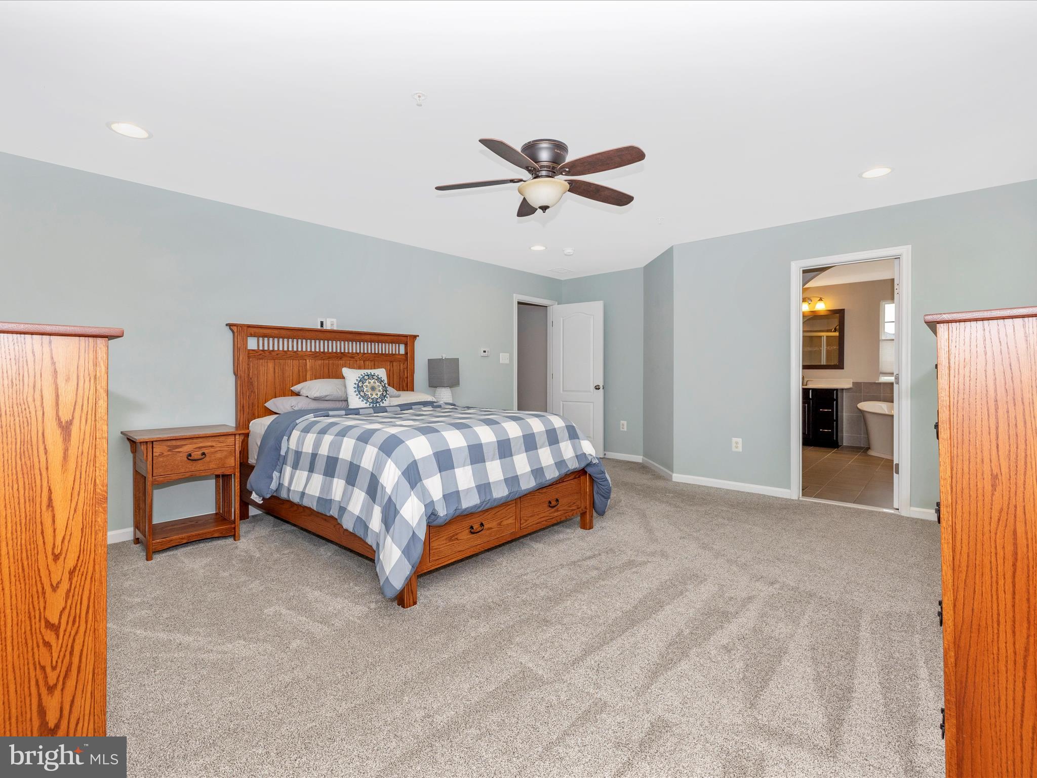 1001 BRIARFIELD COURT