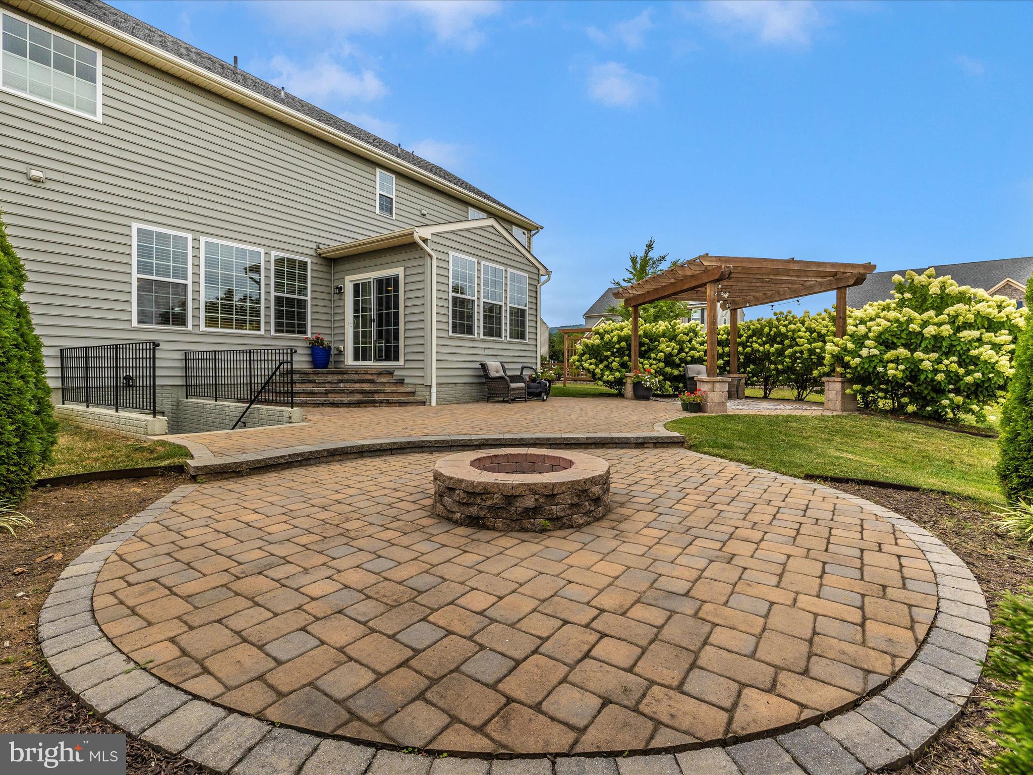 1001 BRIARFIELD COURT