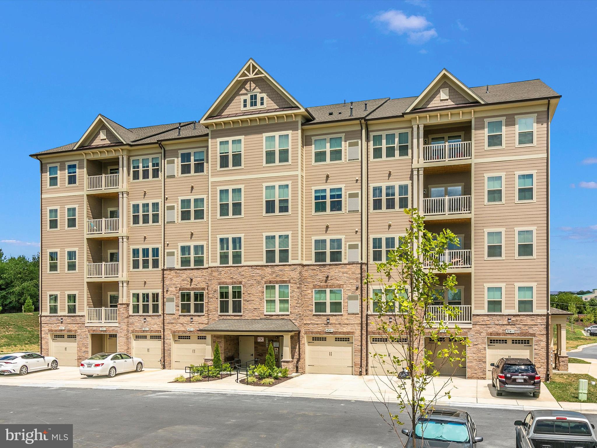 9249 ANGELICA LANE Unit: 101