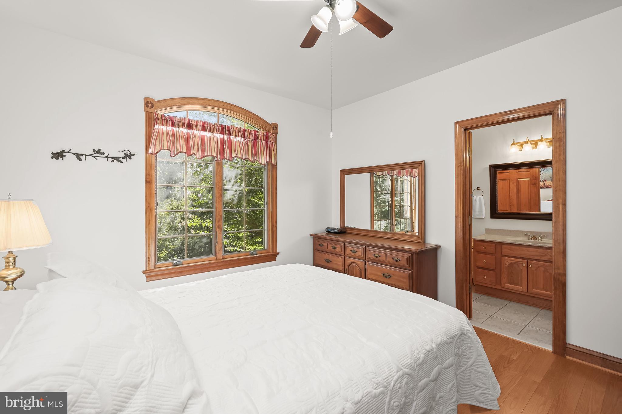 5245 Shookstown ROAD