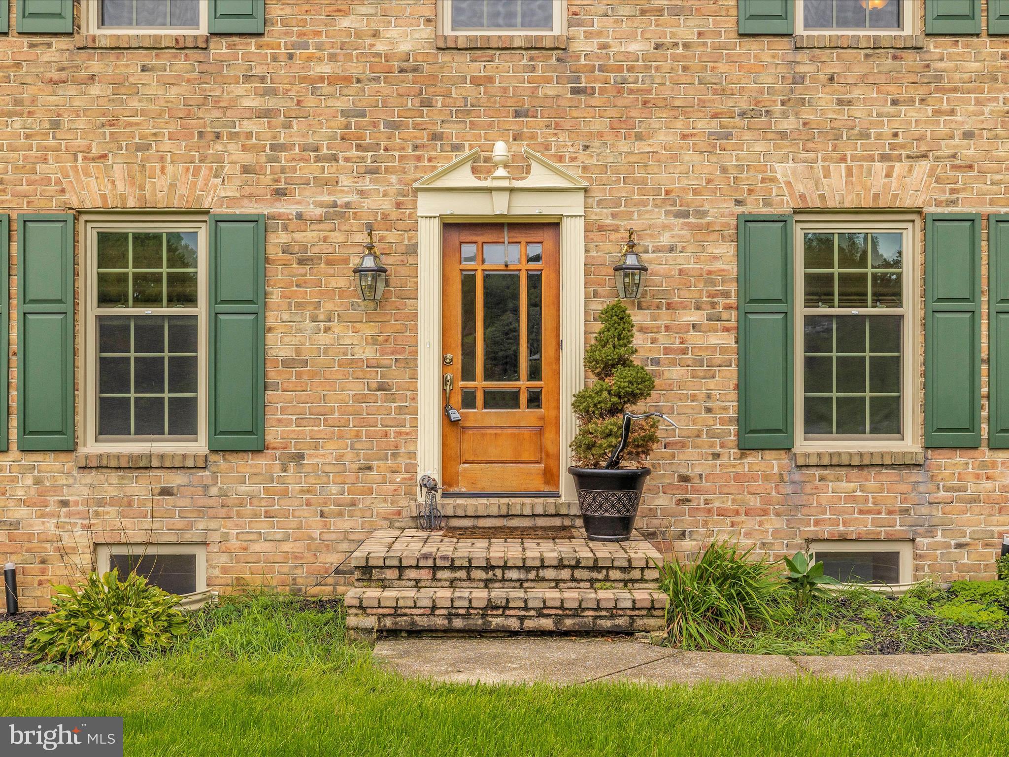 5210 HAYLOFT COURT