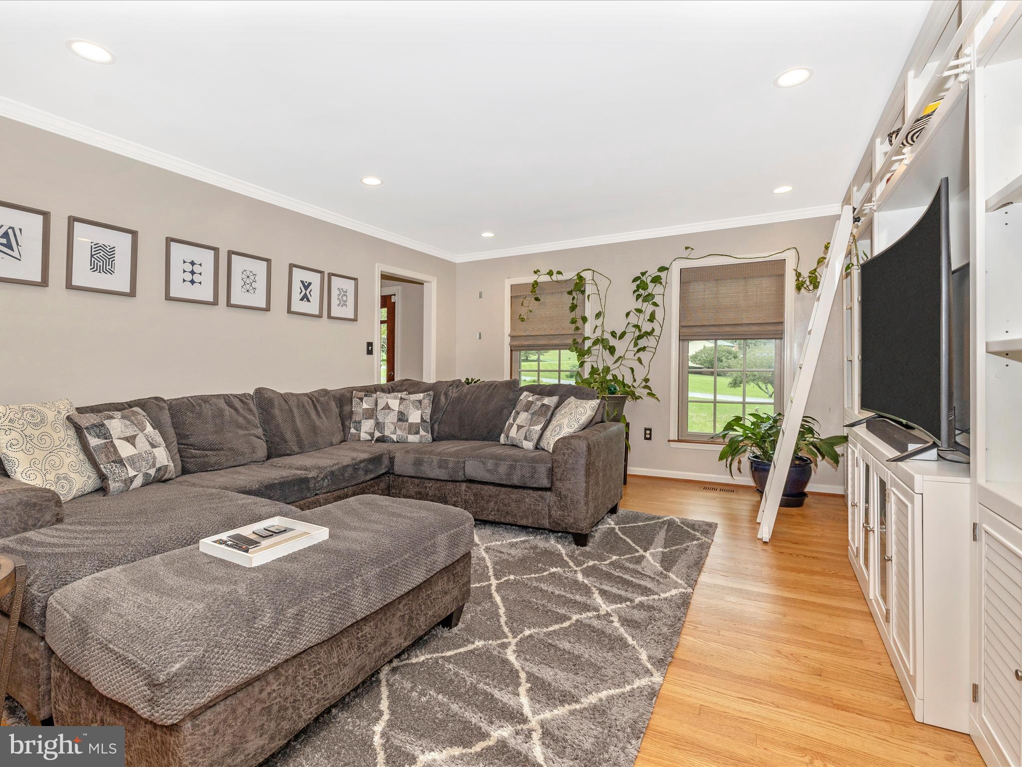 5210 HAYLOFT COURT