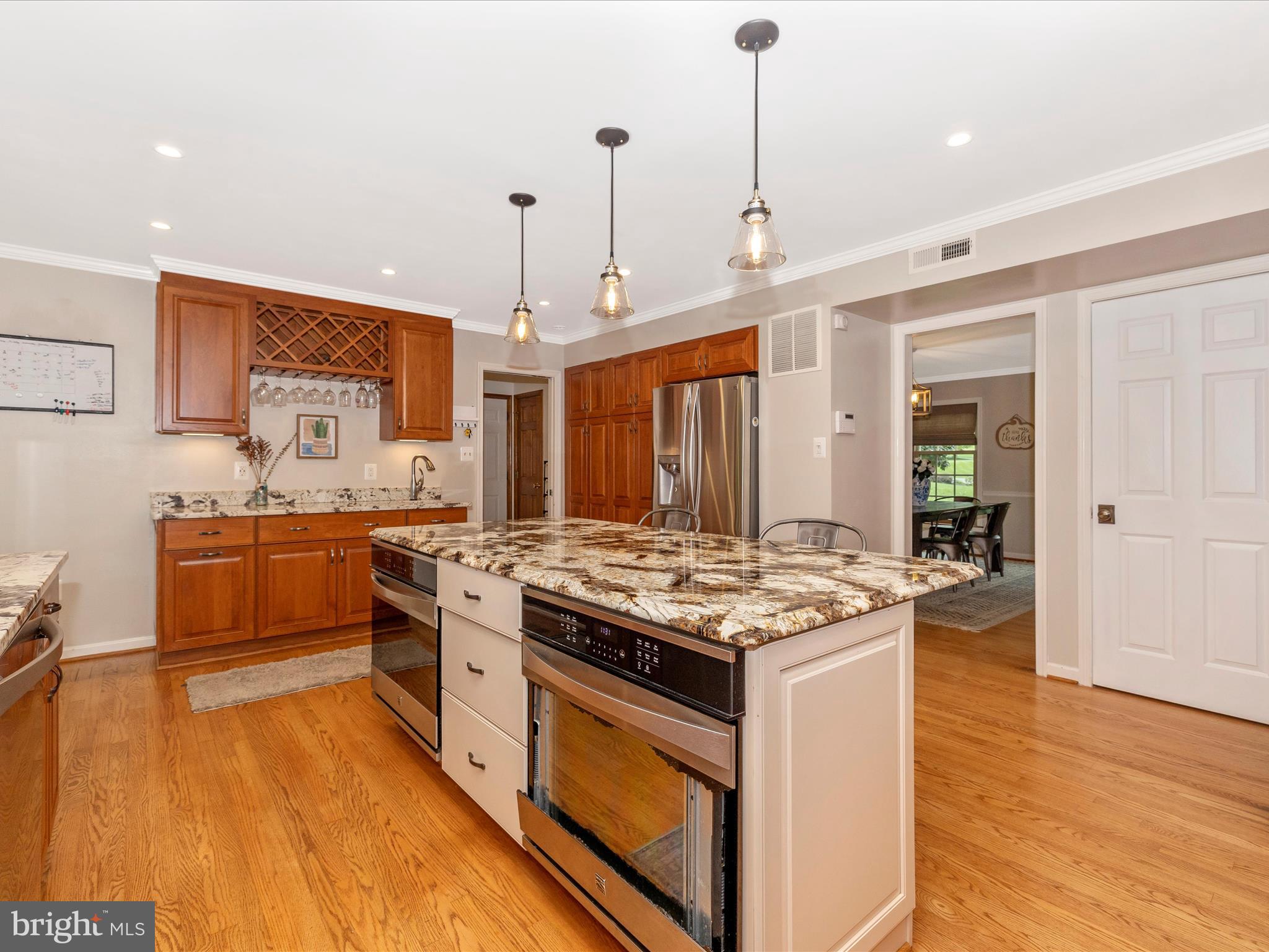 5210 HAYLOFT COURT