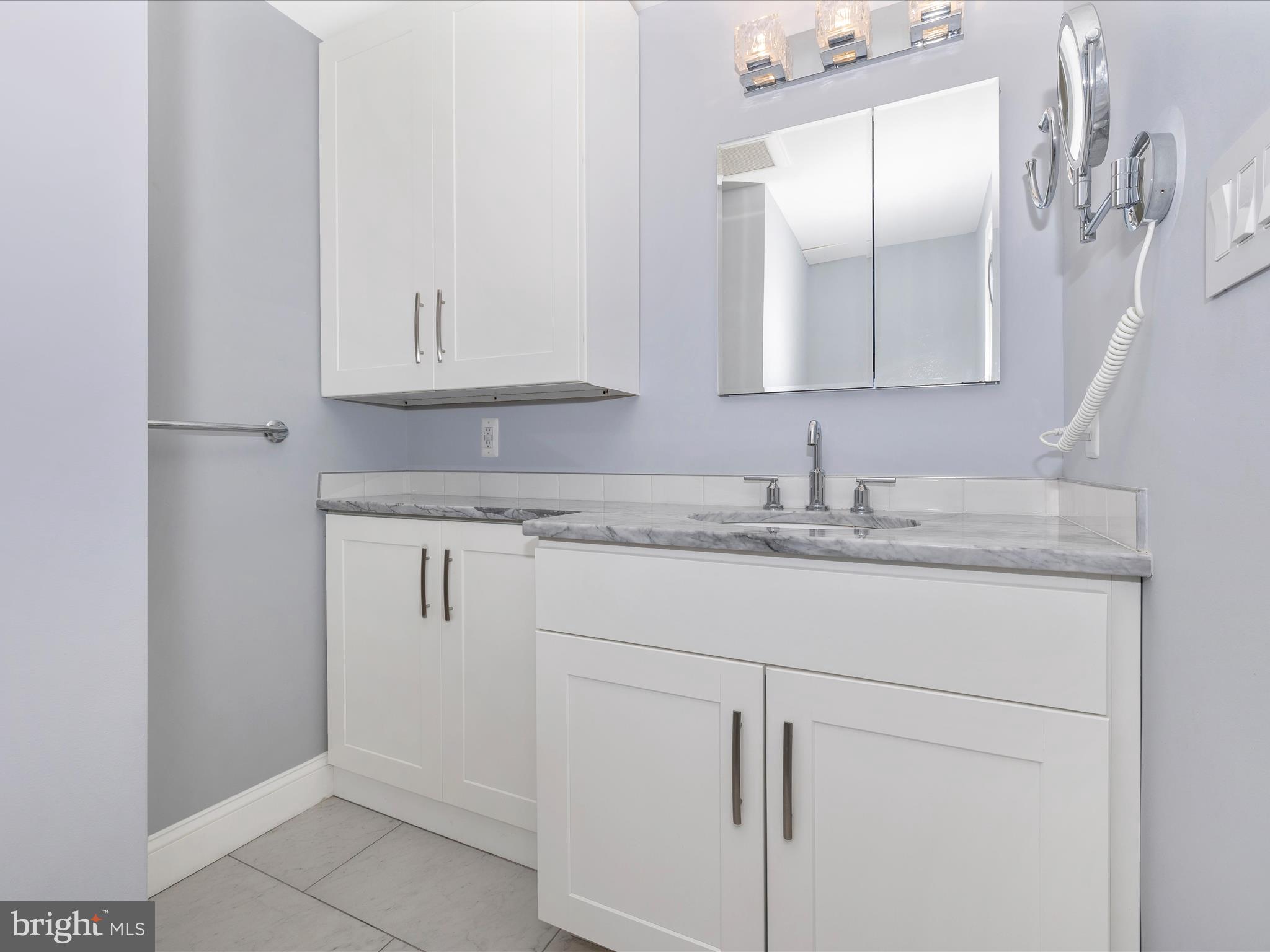 5210 HAYLOFT COURT