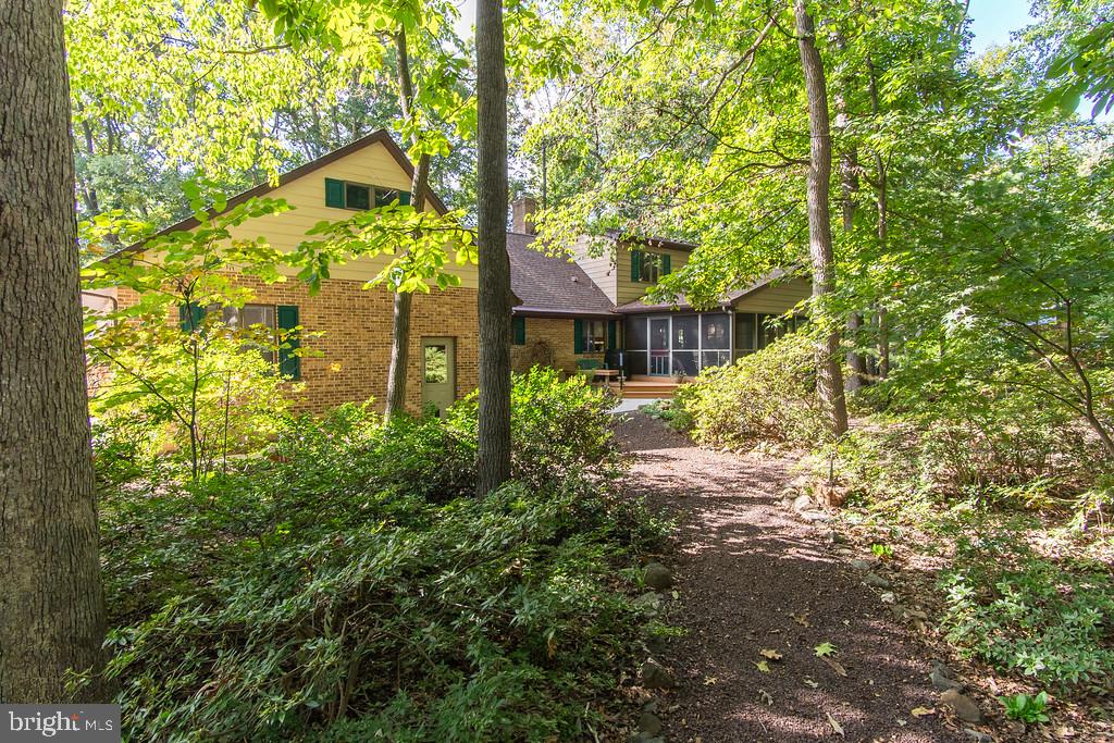 5507 Corral LANE