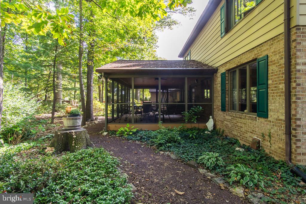 5507 Corral LANE