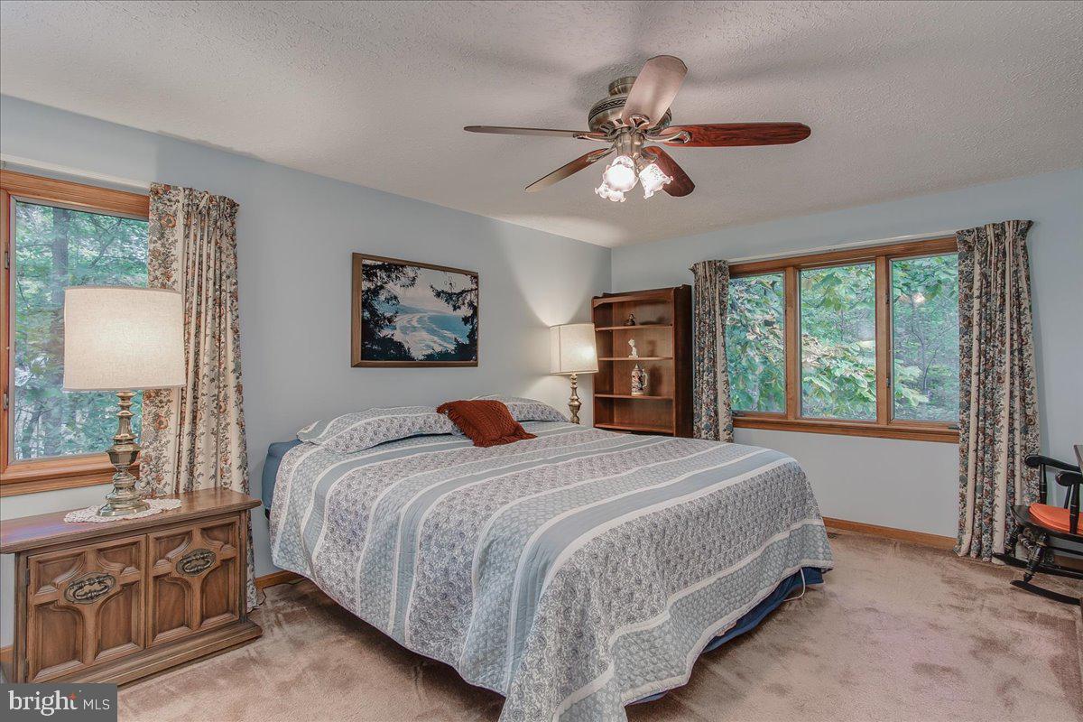 5507 Corral LANE