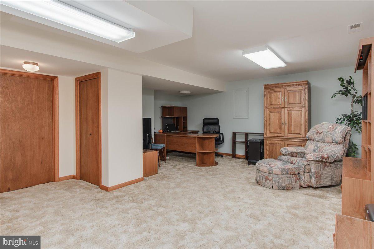 5507 Corral LANE