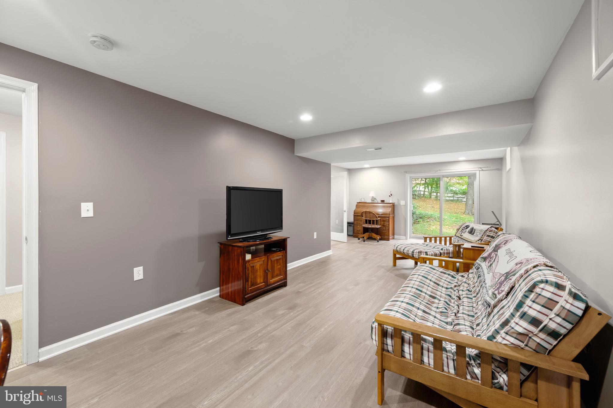 5746 Little Spring WAY