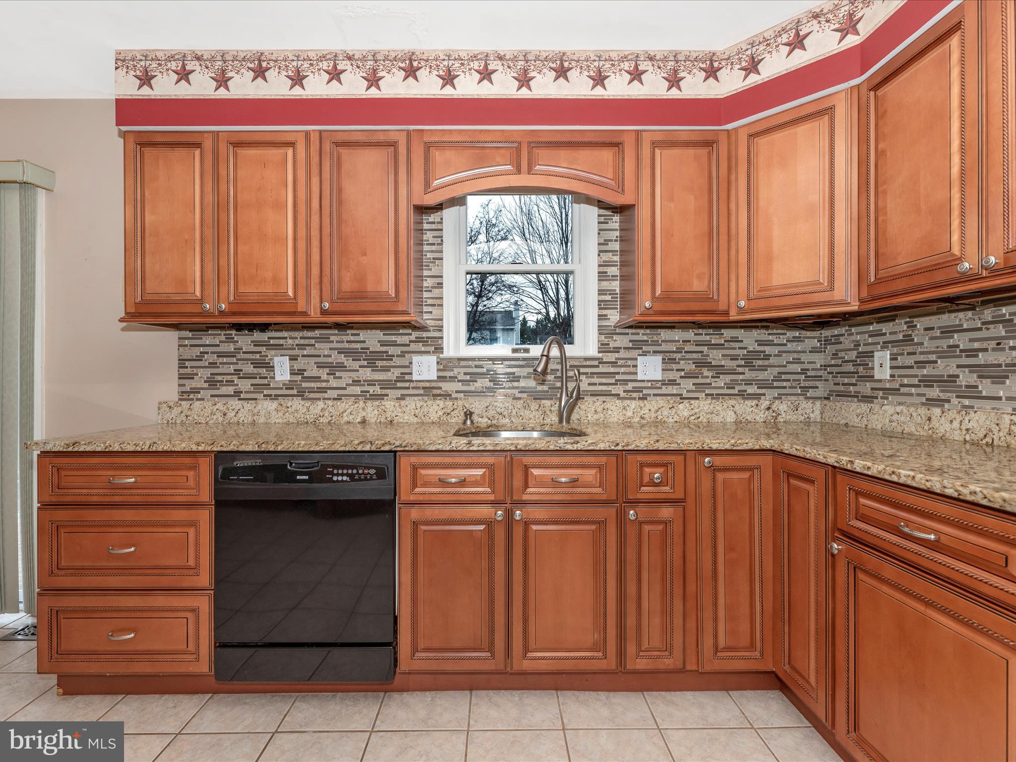 112 Victor DRIVE