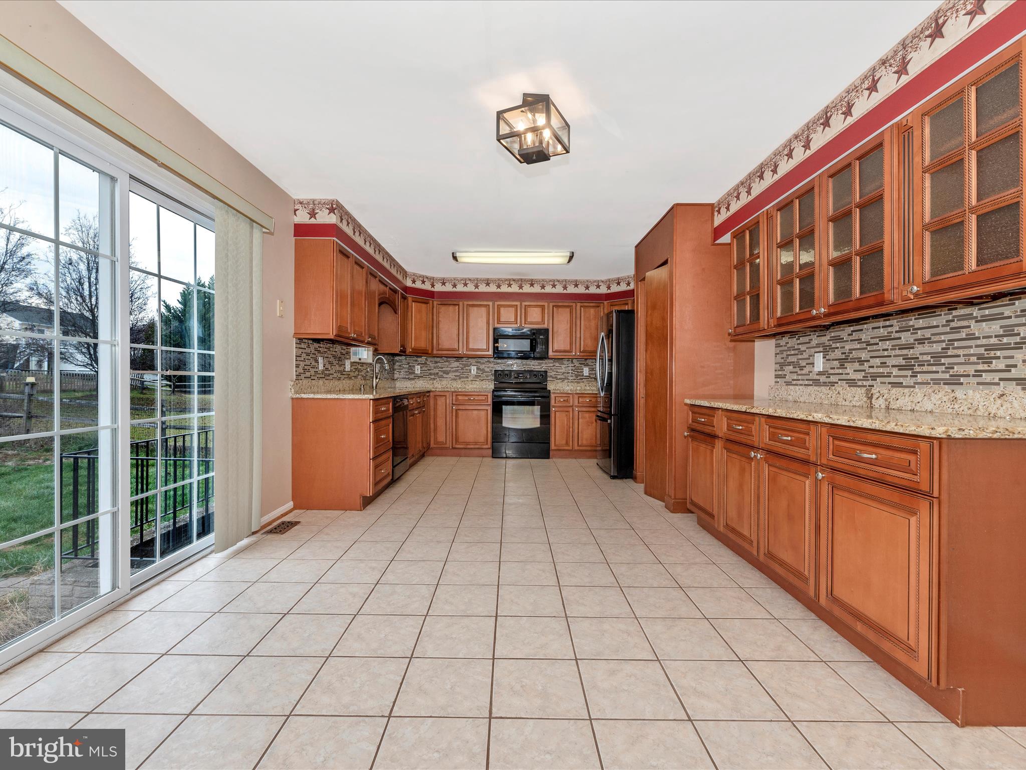 112 Victor DRIVE