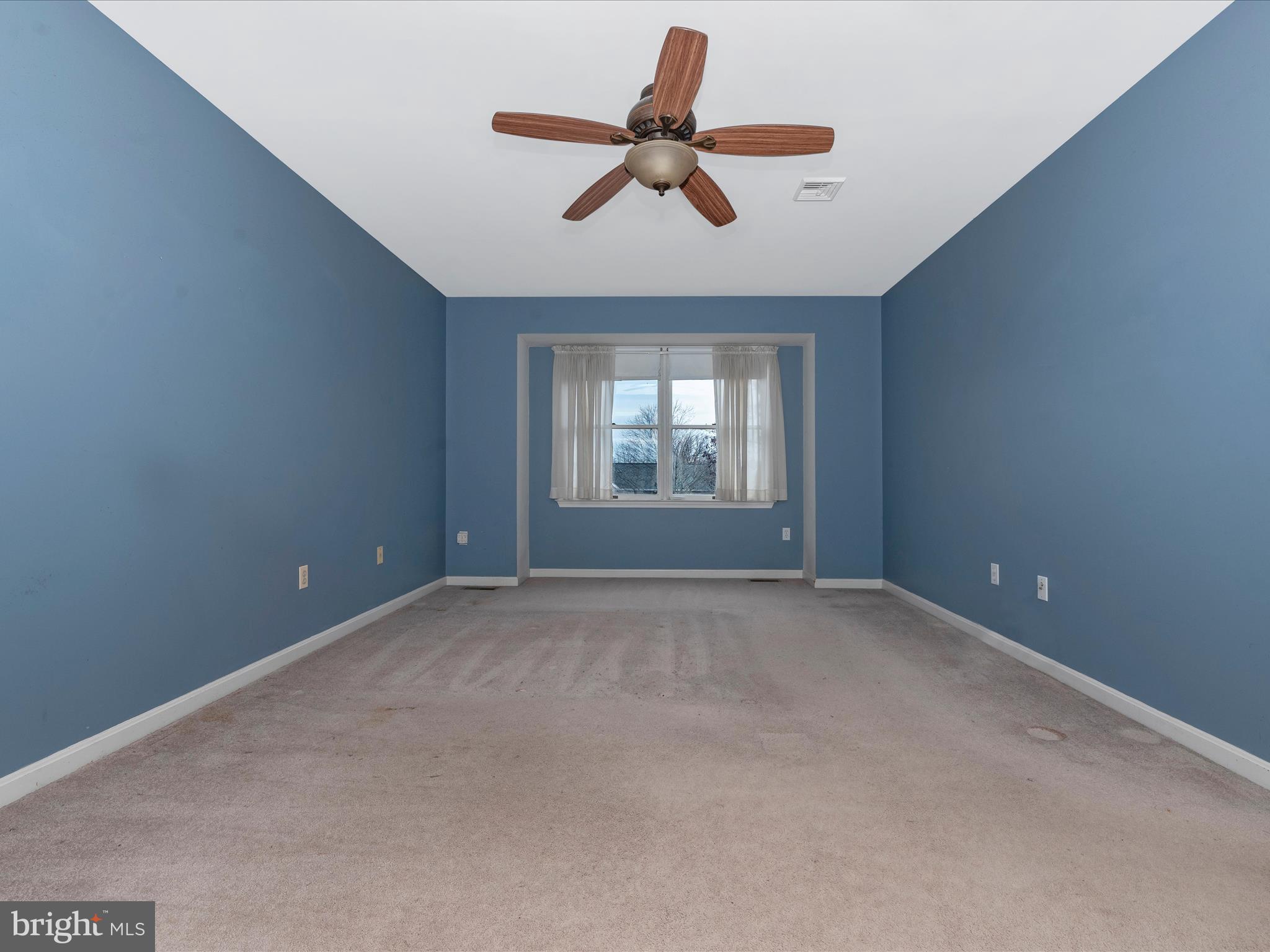 112 Victor DRIVE