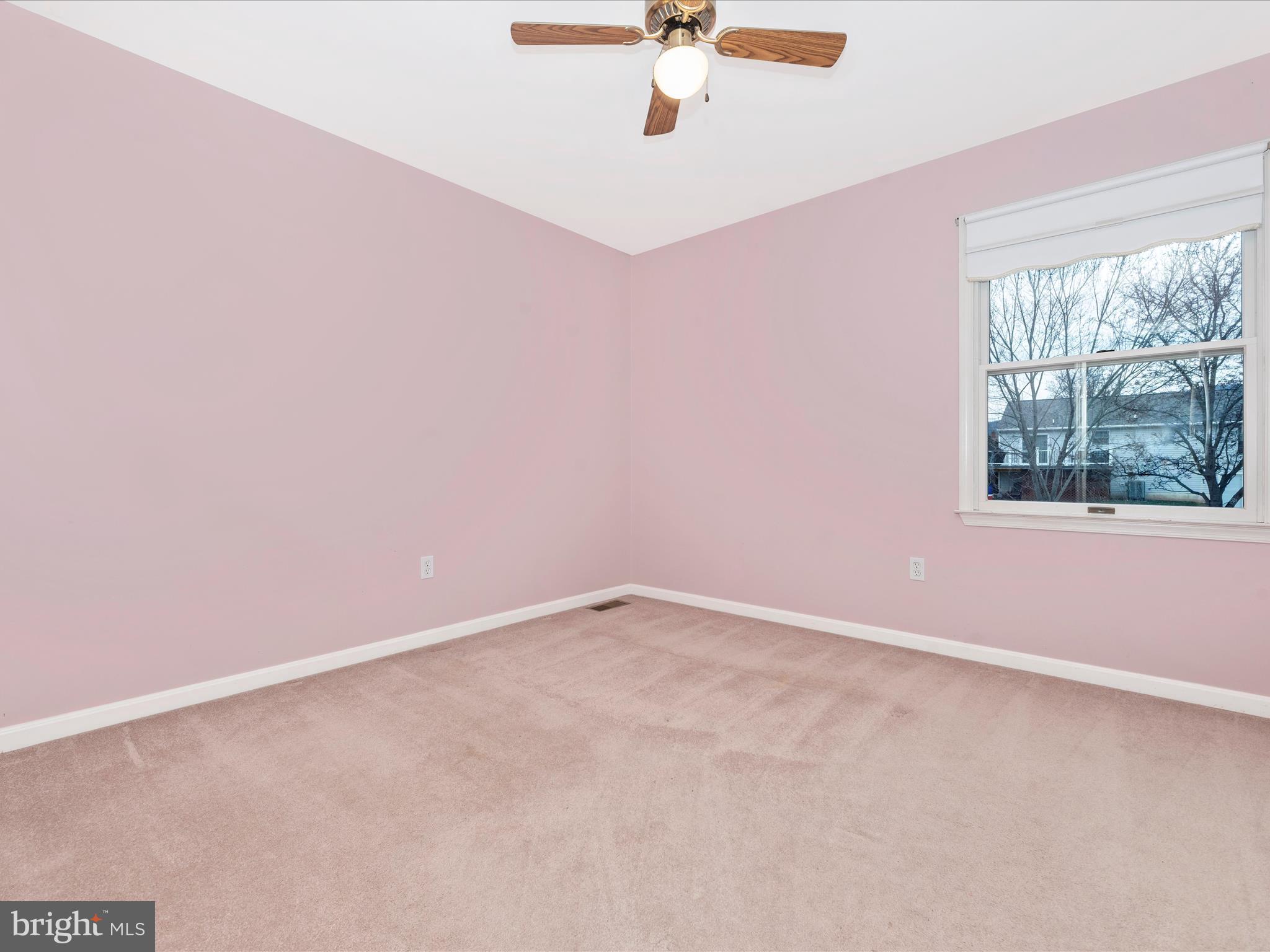 112 Victor DRIVE