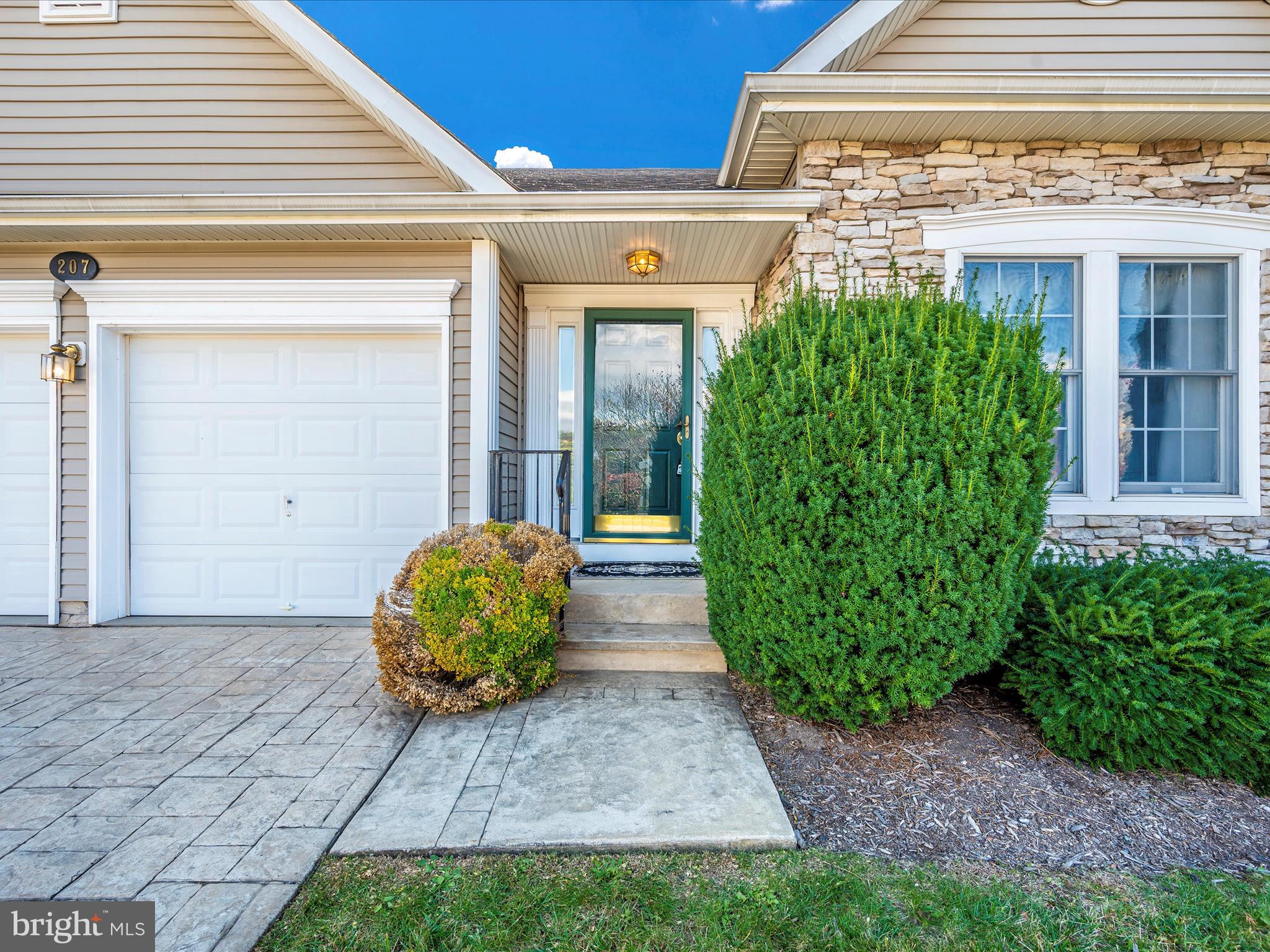 207 Smithfield DRIVE